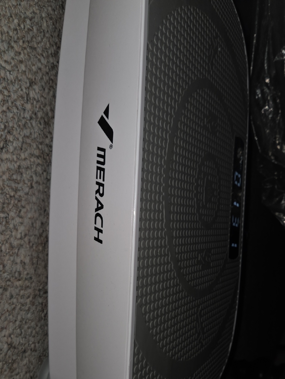 Merach CV30 Pro Curved Whole Body Vibration Plate - Picture 8 of 10